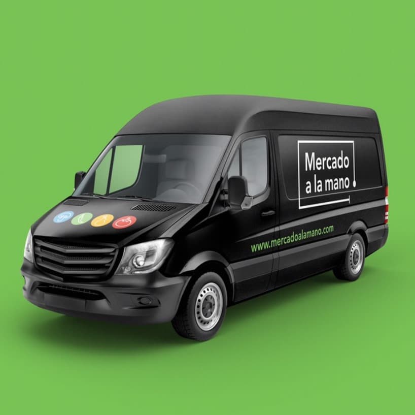 Camioneta de reparto real de Mercado a la mano